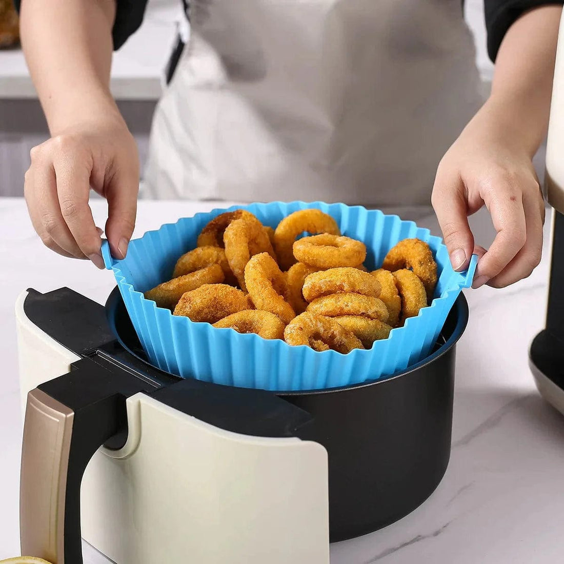 Silikonowa mata kuchenna do frytownicy powietrznej - łatwa do czyszczenia i odporna na wysokie temperatury - składany okrągły model - jakość spożywcza Cuisine Pratique Polska