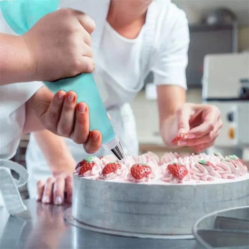 Zestaw silikonowych dysz i rękawów Cake Design Tytuł domyślny Cuisine Pratique Polska
