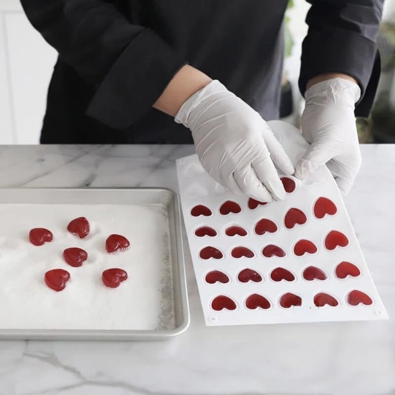 Forma do ciasta w kształcie serca Tytuł domyślny Cuisine Pratique Polska