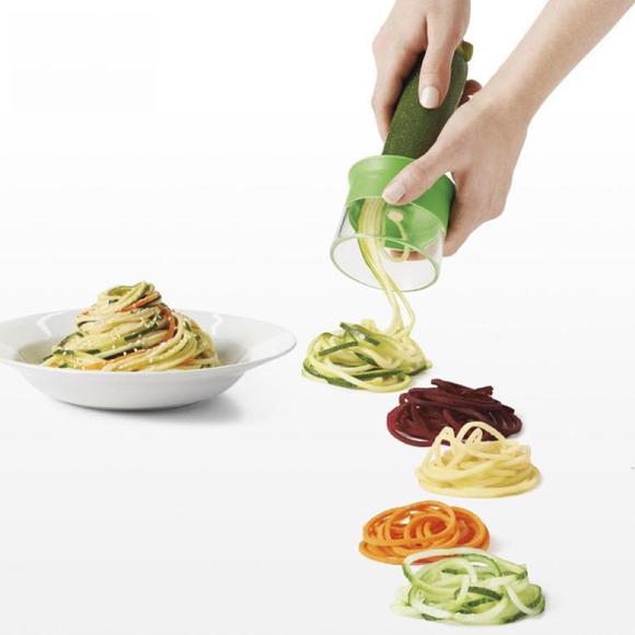 Krajalnica do warzyw spiralnych i spaghetti Tytuł domyślny Cuisine Pratique Polska