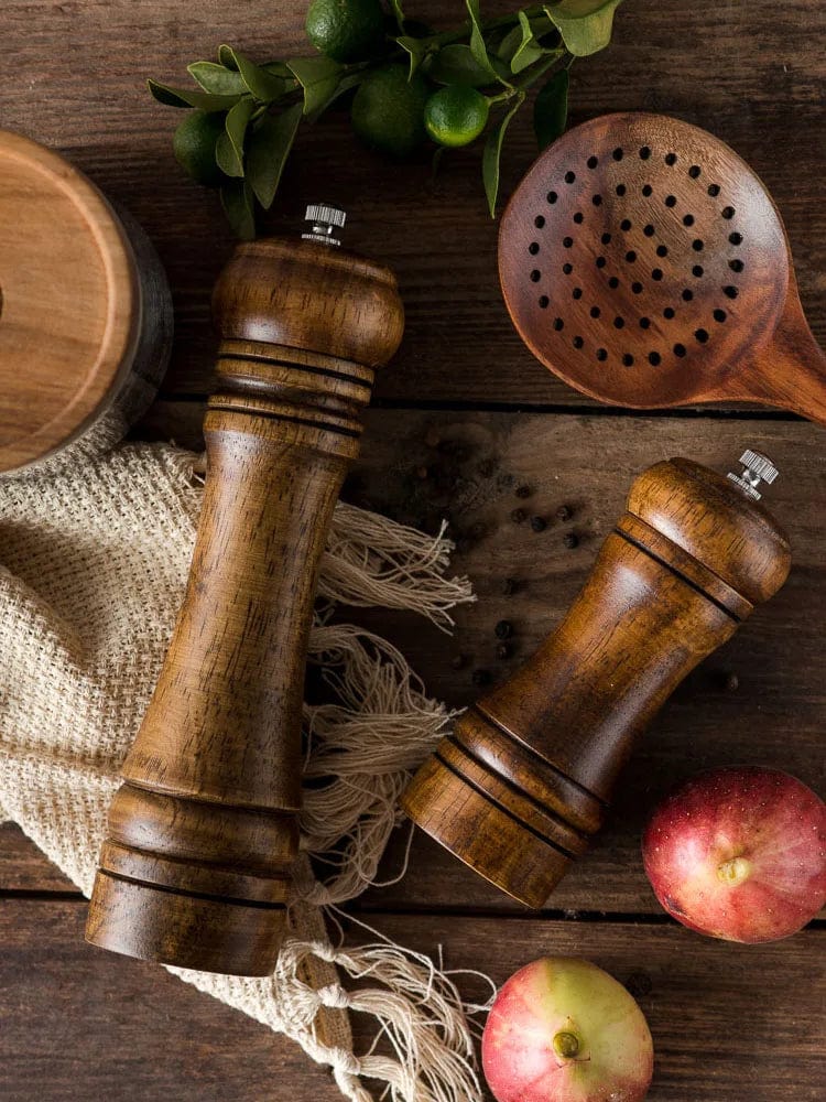 Młynek do soli i pieprzu z litego drewna z regulowanym młynkiem ceramicznym Cuisine Pratique Polska